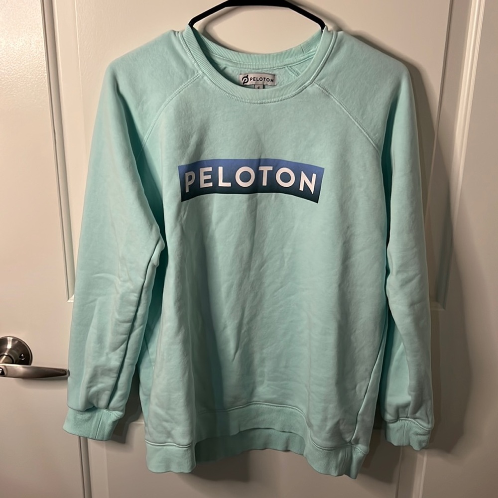 Peloton Pullover - Size Small